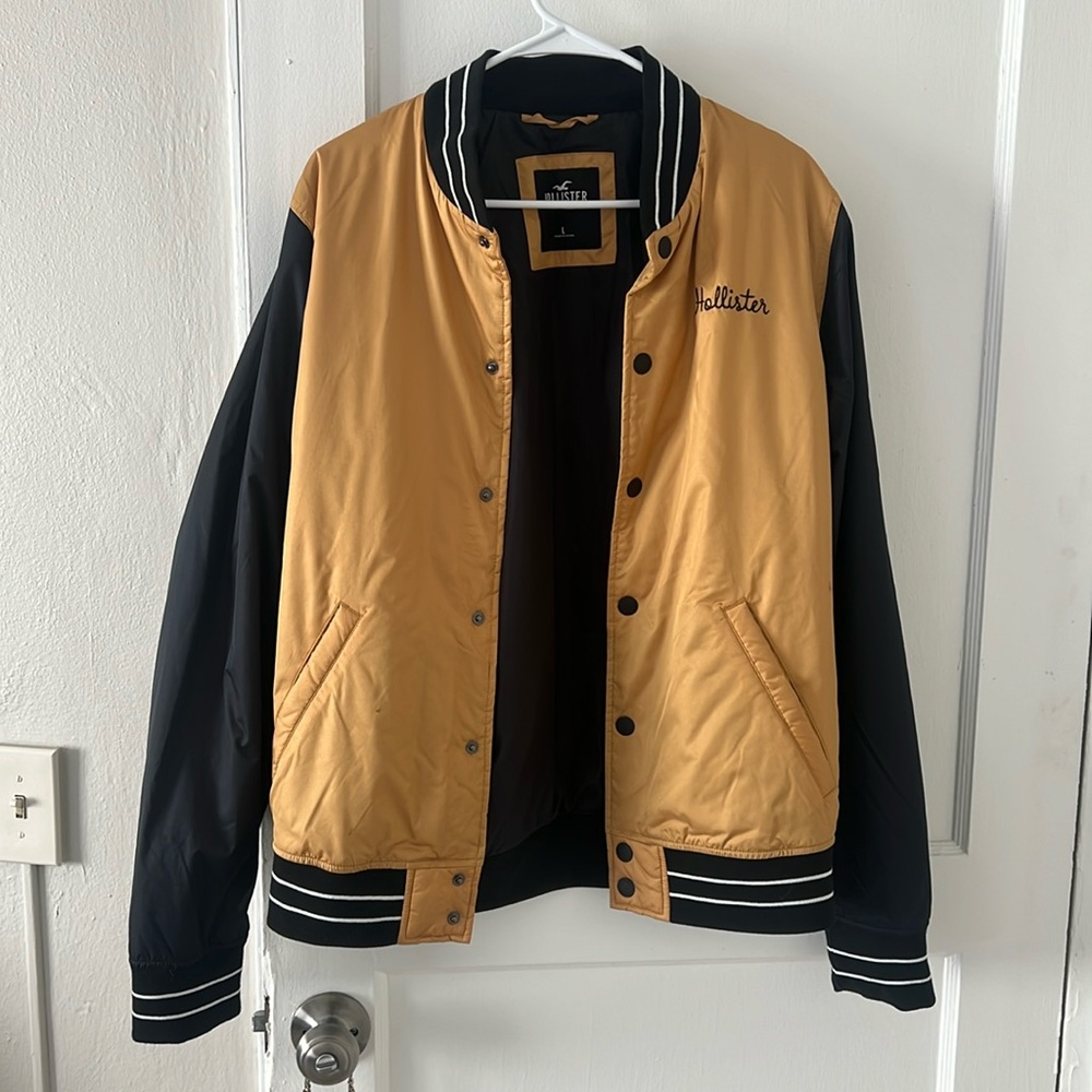 Hollister Varsity Style Puff Coat